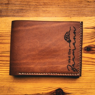 Classic Bifold Wallet image 2